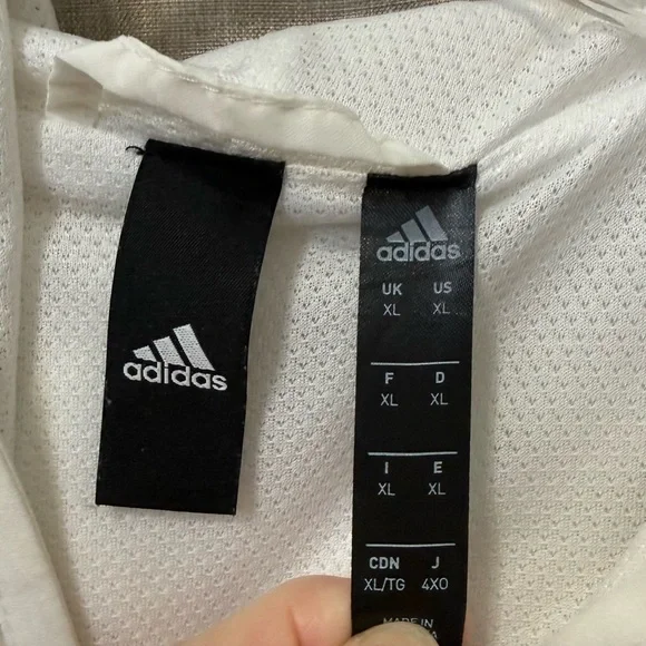 ADIDAS windbreaker. XL. True white. Never worn. - Picture 5 of 5